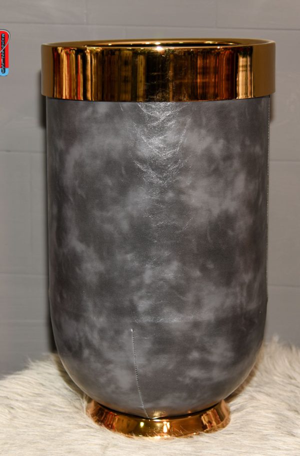 گلدان فایبر نشکن با ارتفاع 50 سانت رنگ مشکی+ روکش چرمی