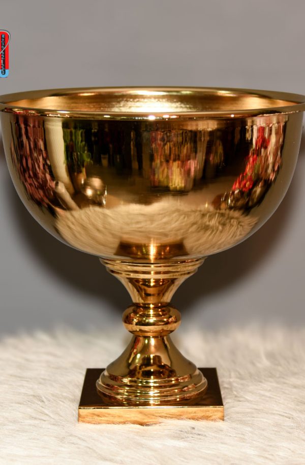 گلدان فلزی طلایی پایه دار