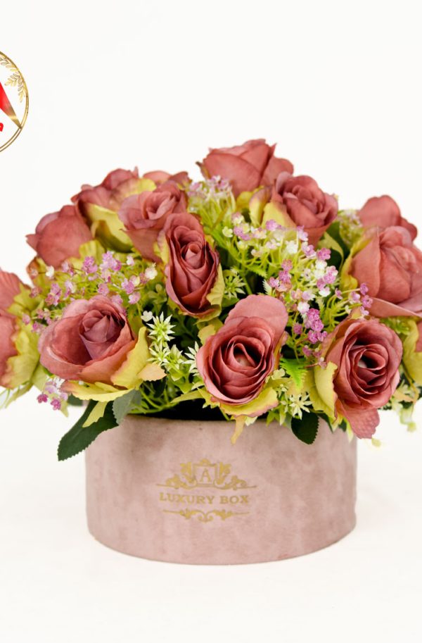 خرید باکس گل مصنوعی رز صورتی | باکس گل لاکچری و وارداتی مجنونی